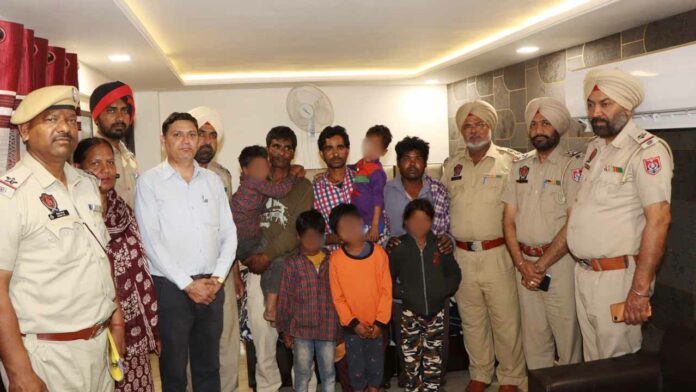 Police recovered 5 missing children and handed them over to their families