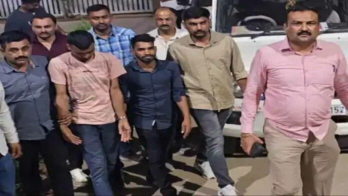 Mumbai Crime Branch caught 2 arms suppliers from Jalandhar!